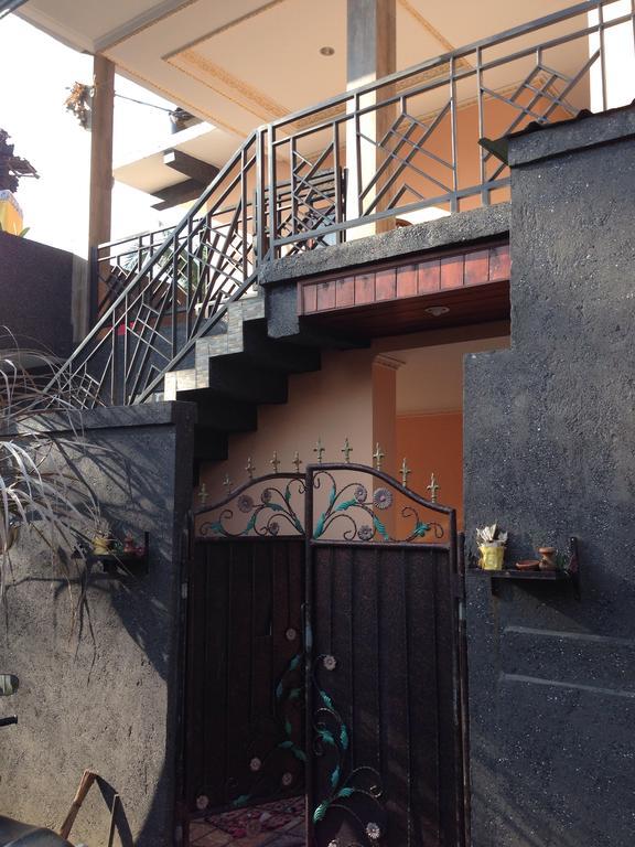 Cebluk Sari Apartment Ubud  Luaran gambar