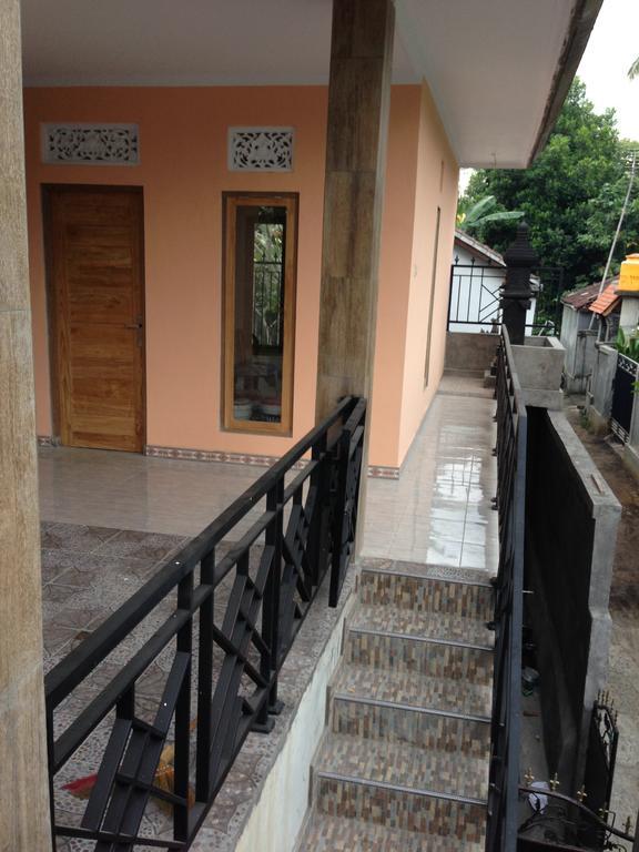 Cebluk Sari Apartment Ubud  Luaran gambar